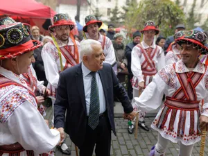 Ministru Daea, pe teren la o sărbătoare - Foto: INQUAM PHOTO, George Călin