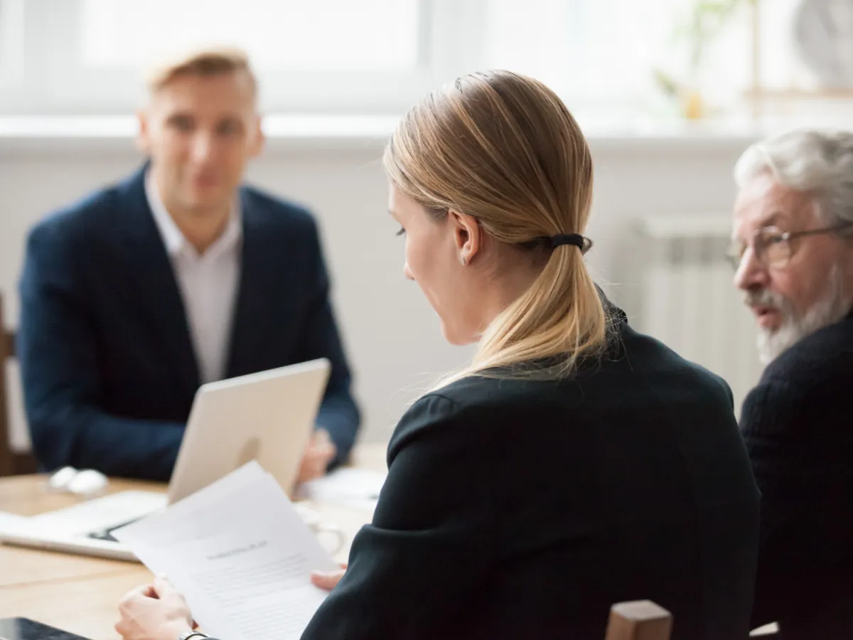 Elveția angajează români cu salariu de 4.500 €/ lună, masă și cazare asigurate. Ce condiții pune angajatorul?