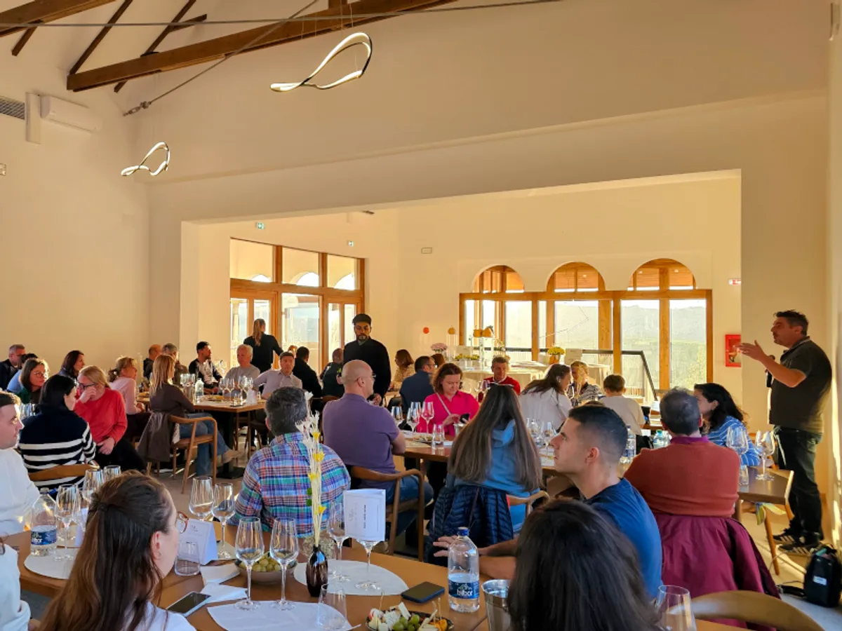 Degustare de vin la Crama „1000 de Chipuri”