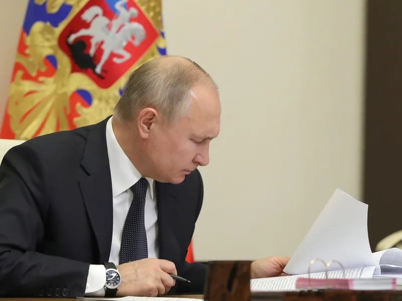 Vladimir Putin se vrea popular cu bani de la Buget. FOTO: kremlin.ru