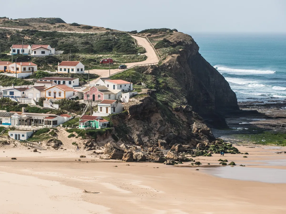 Praia de Monte Clérigo