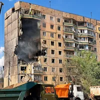 Bloc lovit de rachetele rusești în Krivoi Rog Foto: Newsweek România