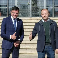 Deputatul PNL Alexandru Kocsis, împreună cu Costel Alexe, în campania electorală Foto: Facebook