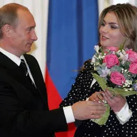 Vladimir Putin și Alina Kabaeva, mama celor doi băieți al liderului Rusiei - Foto: Profimedia Images