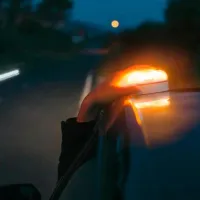 Baliză de tip V-16, luminoasă și conectată - Foto: Netun Solutions