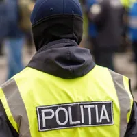 3 indivizi, reţinuţi pentru lipsire de libertate, după ce au luat cu forţa o tânără de 15 ani - Foto: arhiva(imagine cu rol ilustrativ)