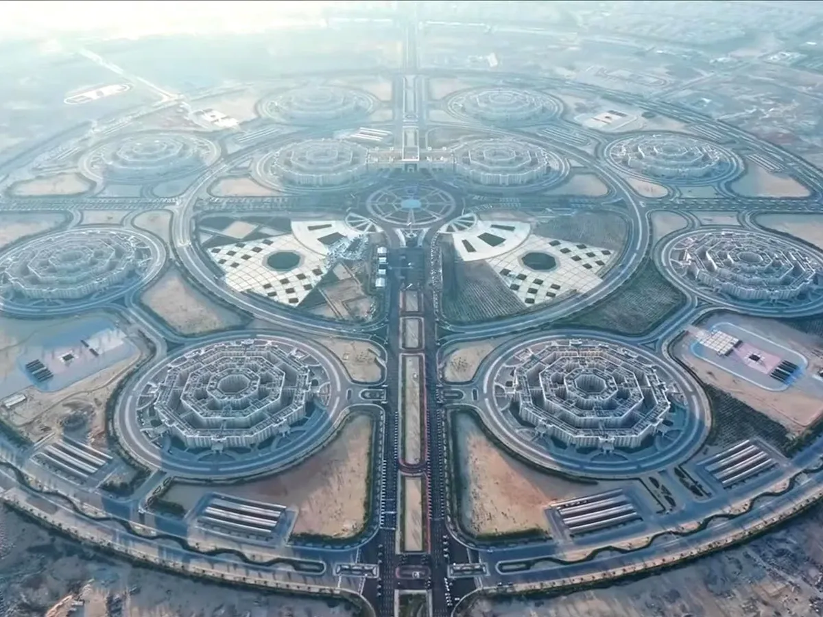 VIDEO Egipt a inaugurat cel mai mare Cartier General al armatei din lume. „Octogon” acoperă 90 km pătrați