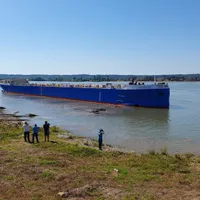 După 30 de ani de pauză, șantierul naval din Turnu Severin a lansat o navă. E un tanc chimic - Foto: restartnews.ro