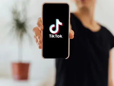 Avertisment: Conturi false pe TikTok, care folosesc numele și sigla SRI. Răspândesc informații false - Foto: Foto: Profimedia Images (Imagine cu rol ilustrativ)