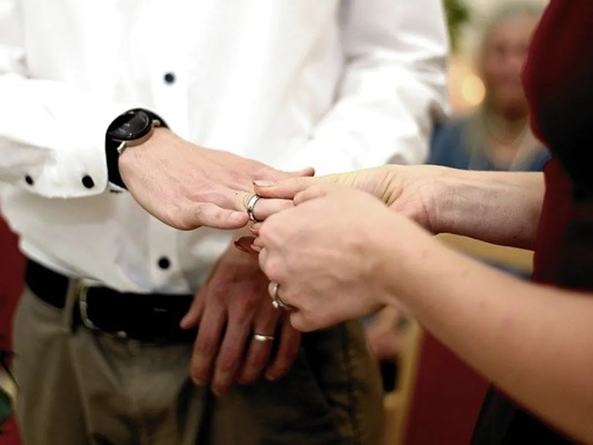 Unsprezece românce au fost arestate în aeroportul din Larnaca după ce au fost plătite pentru căsătorii fictive/FOTO: Pixabay