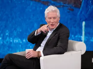 Celebrul actor Richard Gere a părăsit SUA cu familia. Nu vrea să respire același aer cu Elon Musk - Foto: Profimedia Images (Imagine cu rol ilustrativ)