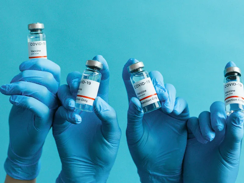 Vaccinări false în pandemie: două femei, condamnate și trimise la muncă în folosul bisericii - FOTO: Pexels (imagine cu rol ilustrativ)