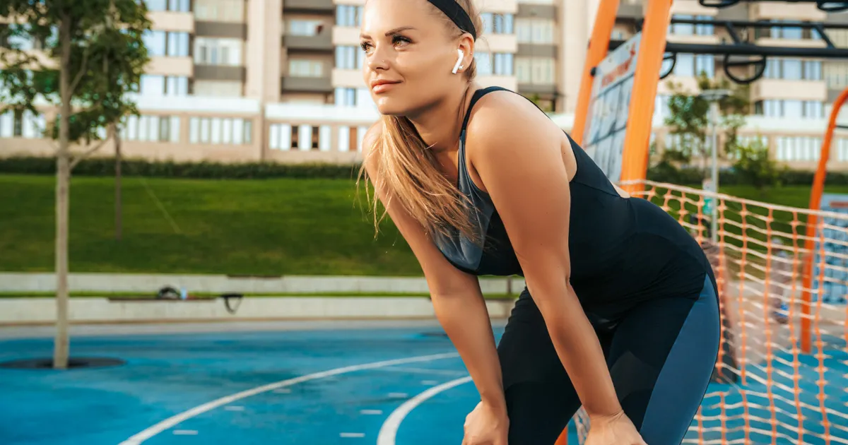 VIDEO Ce sport este recomandat în funcție de vârstă și de forma fizică. Ce să nu faceți niciodată • Newsweek România