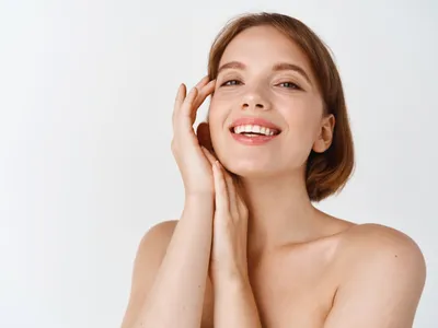 Femeie cu tenul curat - Foto: Freepik (rol ilustrativ)