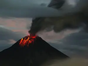 Vulcanul Sangay din Ecuador a erupt. / Foto: eluniversal.com