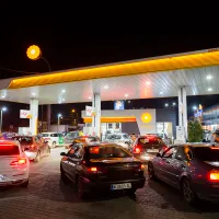 Prețul unui litru de motorină a trecut de 9 lei în toată țara. Scumpire de 30% în numai 3 luni / Inquam Photo / Cornel Putan