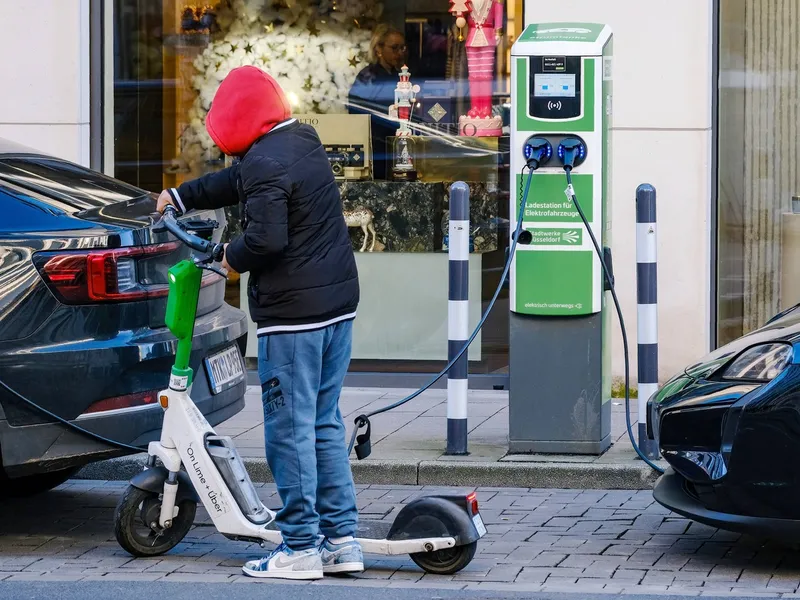 Aproape toate automobilele noi înmatriculate anul trecut în Norvegia au fost modele electricice - Foto: Profimedia Images (Imagine cu rol ilustrativ)