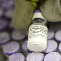 Doză de vaccin anti-COVID al Pfizer/BioNTech/FOTO: Getty