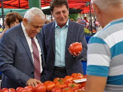 Petre Daea, alături de Mircea Dușa, fost ministru PSD, în prezent prefect numit al județului Mureș