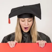 Câți bani primesc absolvenții de liceu sau facultate de la stat, dacă nu se angajează? De ce? - Foto: Freepik.com (rol ilustrativ)
