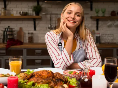 Ce nu ai voie să mănânci deloc în Sâmbăta Mare. Tradiția spune că "rupi postul" și aduce ghinion tot anul - Foto: Freepik (Imagine cu rol ilustrativ)