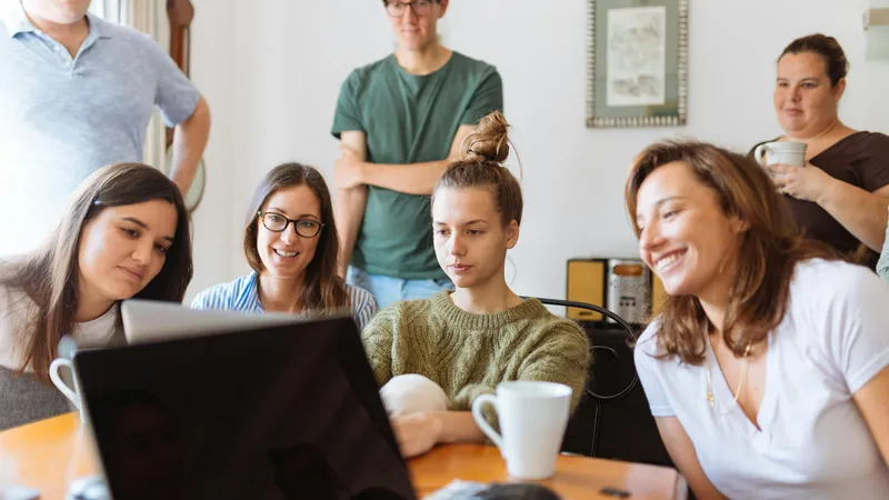 Cum poți să iei bursă de 1.000 de euro? Care sunt domeniile în care trebuie să studiezi ca să o iei? Foto: Pexels (fotografie cu caracter ilustrativ)