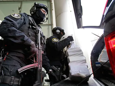 Descindere a poliției - Foto: Profimedia Images (imagine cu rol ilustrativ)