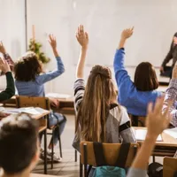 SNSPA rămâne la școala online. Cîmpeanu oferă universităților o perioadă pentru revenirea la cursuri / world Scholarship