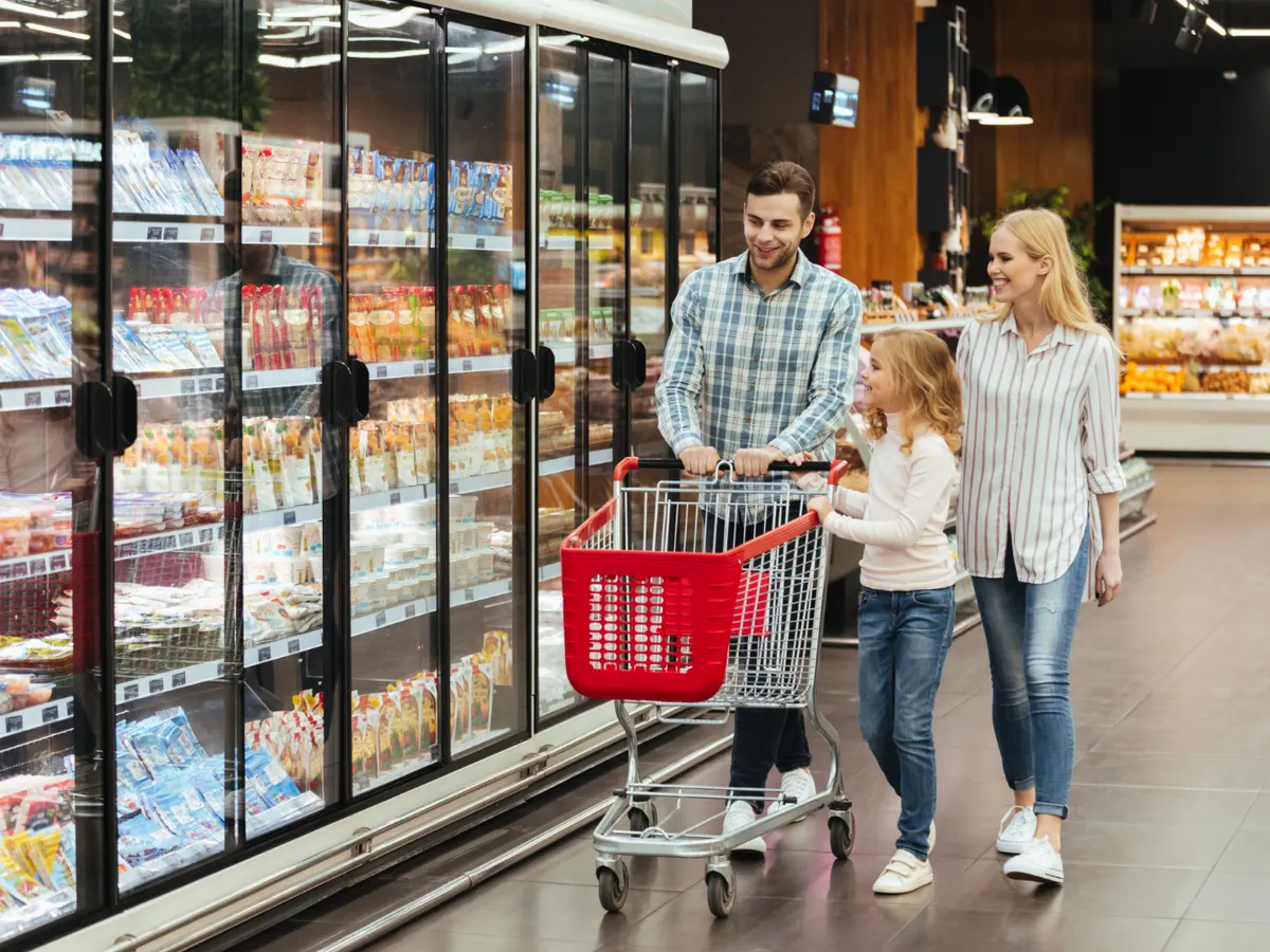 Alimenete la prețuri bune în supermarket - Foto: Freepik