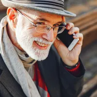 Guvernul a anunțat ce pensionari vor mai primi ajutorul de căldură și cardurile de alimente în 2024 foto: Freepik (fotografie cu caracter ilustrativ)