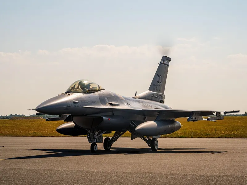 Avion de vânătoare F-16 - Foto: Profimedia Images