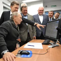 Putin vrea un ”registru autoreglementat al conţinutului toxic” de pe Internet. / Foto: businessinsider.com