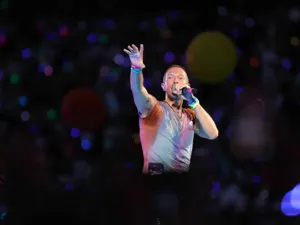 Huiduieli la concertul Coldplay. Cine este artistul huiduit de public când a ieșit pe scenă - Foto: Profimedia / imagine rol ilustrativ