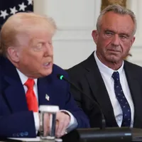 Donald trump alături de Robert F. Kennedy Jr - Foto: Profimedia Images