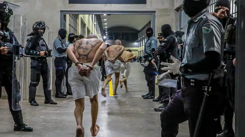 Îchisoarea din El Salvador - Foto: Profimedia Images - Caracter ilustrativ