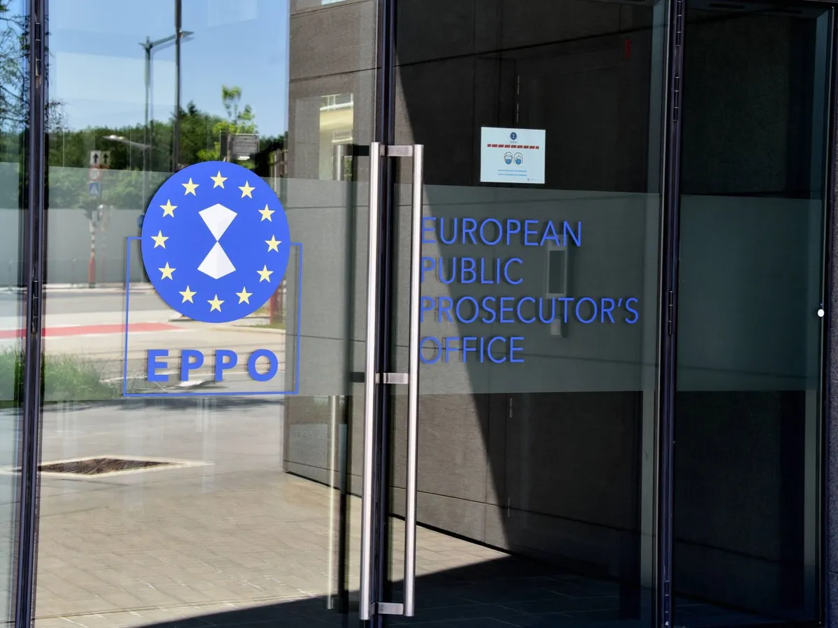 Suspiciuni de deturnare a milioane de euro din bani europeni. Parchetul European a descins în mai multe țări
