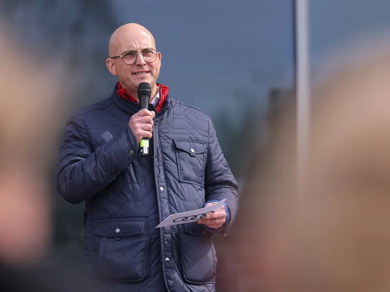 Boss-ul Audi: „Oamenii nu-i vor lăsa pe politicieni să le dicteze ce mașini să conducă” - Foto: Profimedia Images