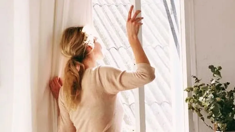 Cum aeriseşti primăvara locuinţa. Temperaturile se schimbă şi trebuie să fii atent la asta - Foto: Pexels/Tiana Follow