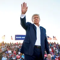 LIDERUL HAITEI  Trump (aici, la un miting de campanie în Waco, Texas, luna trecută) este în fața celorlalți contracandidați republicani, cu o marjă largă în primele sondaje.