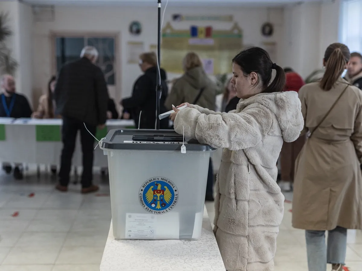 Alegeri în Republica Moldova. 3.300.000 de moldoveni au de ales între Europa și Rusia – Newsweek România