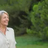 Pensionară fericită la pensie - Foto: Freepik