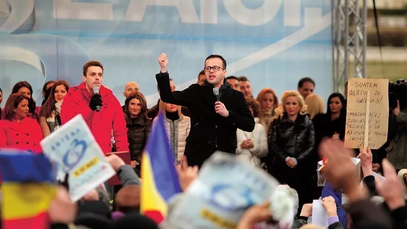 SIMBOL Mihai Gâdea nu este numai port-drapelul postului Antena 3, ci și directorul Antena 3 SA, firma care ia bani publici - Foto: Inquam Photos/ George Călin