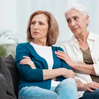 Ajunse la aproape 60 ani, 2 femei află că au fost schimbate la naștere. Statul a ținut totul secret - Foto: Freepik (Imagine cu rol ilustrativ)