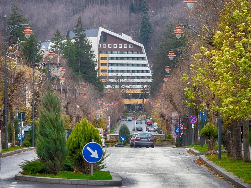 O femeie din București a fost dată dispărută la Sinaia. Foto: pixabay.com / Teodor Costachioiu