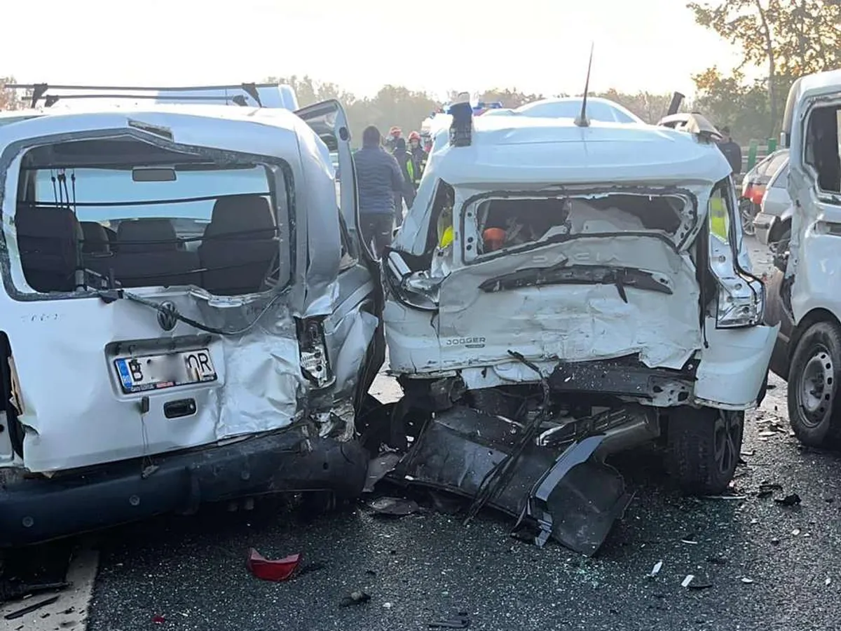 Carambol uriaș, cu 12 mașini, pe Autostrada A3. Unii șoferi aveau cauciucuri de vară - Foto: Facebook/Info Trafic București Ilfov