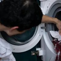 Facturile cresc dacă folosim mașina de spălat seara. Ce se întâmplă atunci când spălăm rufele? Foto: Pexels (fotografie cu caracter ilustrativ)