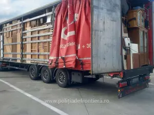 Camion cu deșeuri oprit la vamă, imagine cu caracter ilustrativ - Foto: Poliția de Frontieră