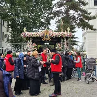 Ce însemnătate are Sfânta Parascheva pentru pelerinii care au mers să se închine la moaște - FOTO: ziaruldeiasi