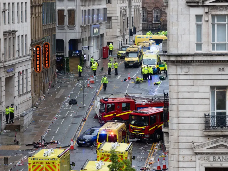 Scene șocante la Liverpool: mașină intrată în fani, un bărbat reținut. Răniți transportați la spital - FOTO: Profimedia (imagine cu rol ilustrativ)