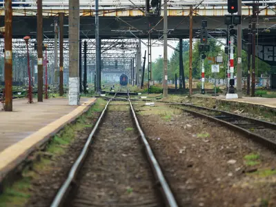 Trafic feroviar oprit pe Magistrala București-Constanța, din cauza unui incendiu de vegetație - Foto: Profimediaimages.ro (Imagine cu rol ilustrativ)